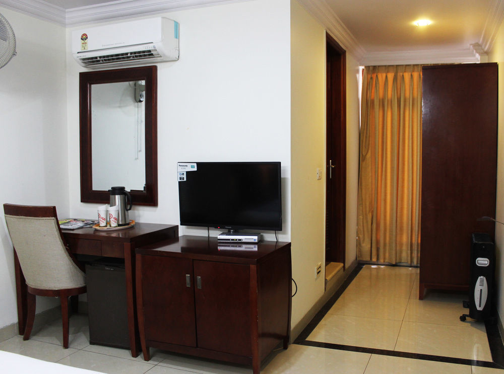 Hotel Oyo Premium Kaushambi Indirapuram Exterior foto